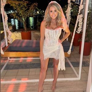 Yolita Strapless Lace Dress In White